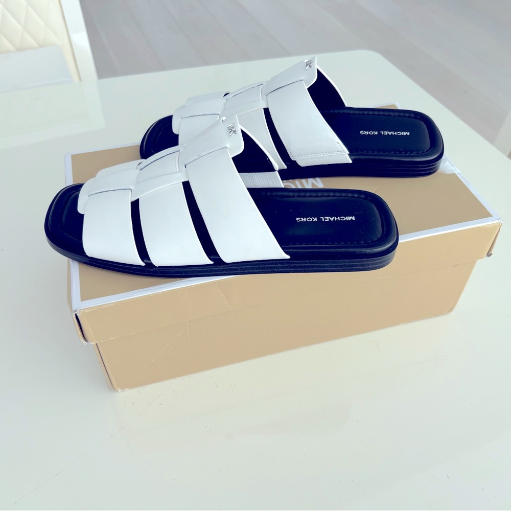 MICHAEL MICHAEL KORS Indy Leather Slide Sandal Size 6.5